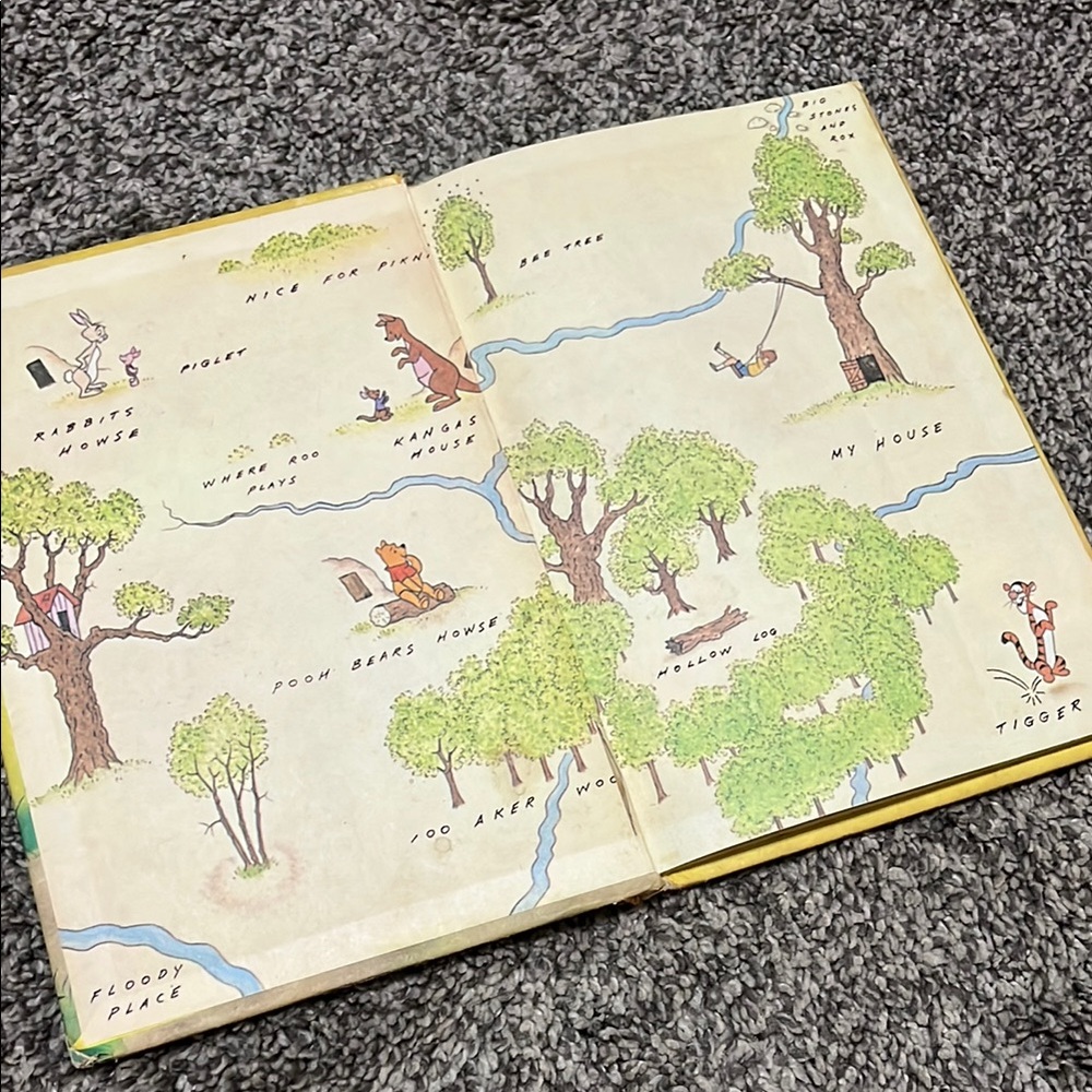 VINTAGE Disney's Winnie the Pooh and Tigger too book - Picture 5 of 10